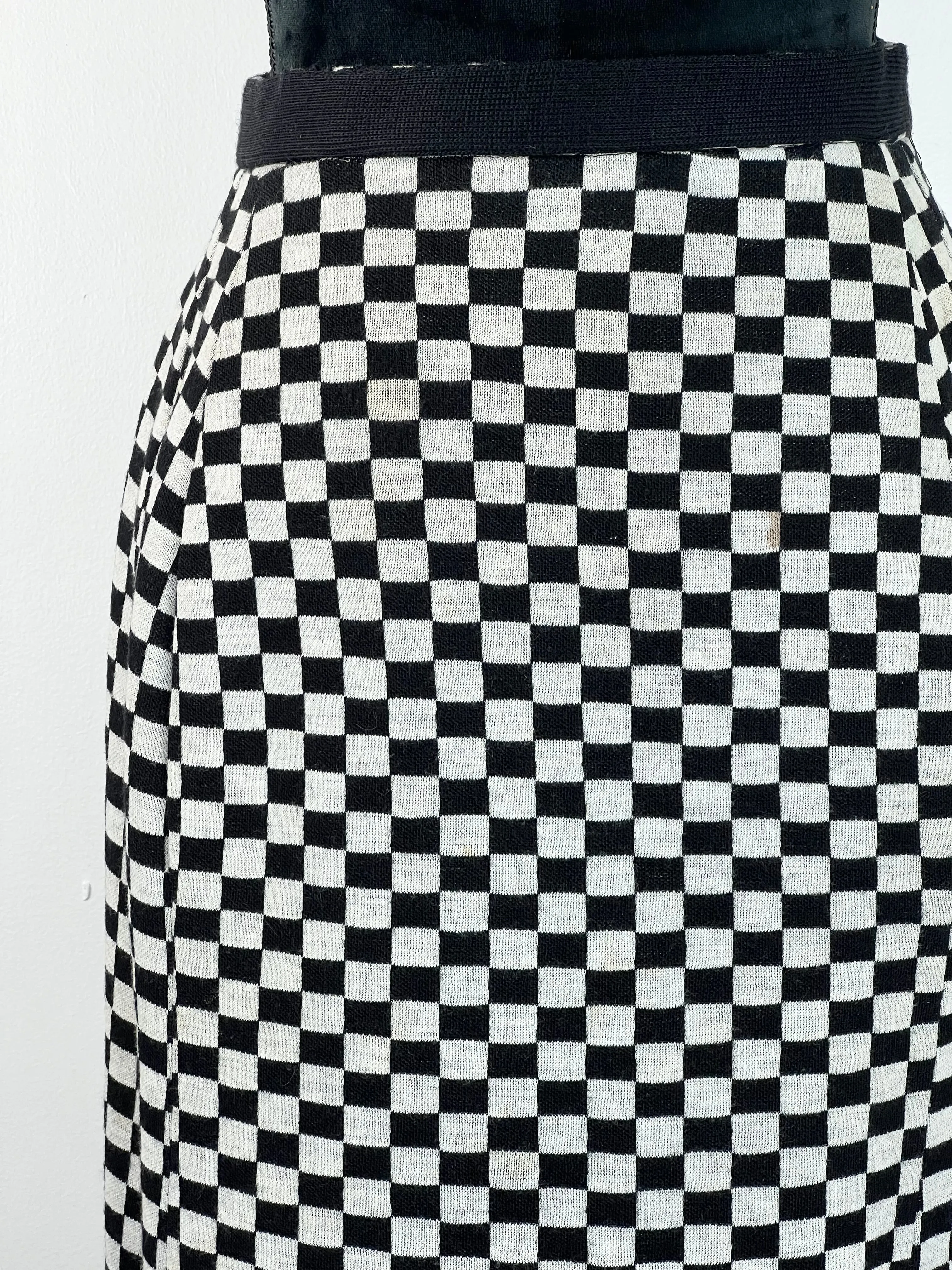 60s Mod Checkerboard Knit Pencil Skirt - AU8