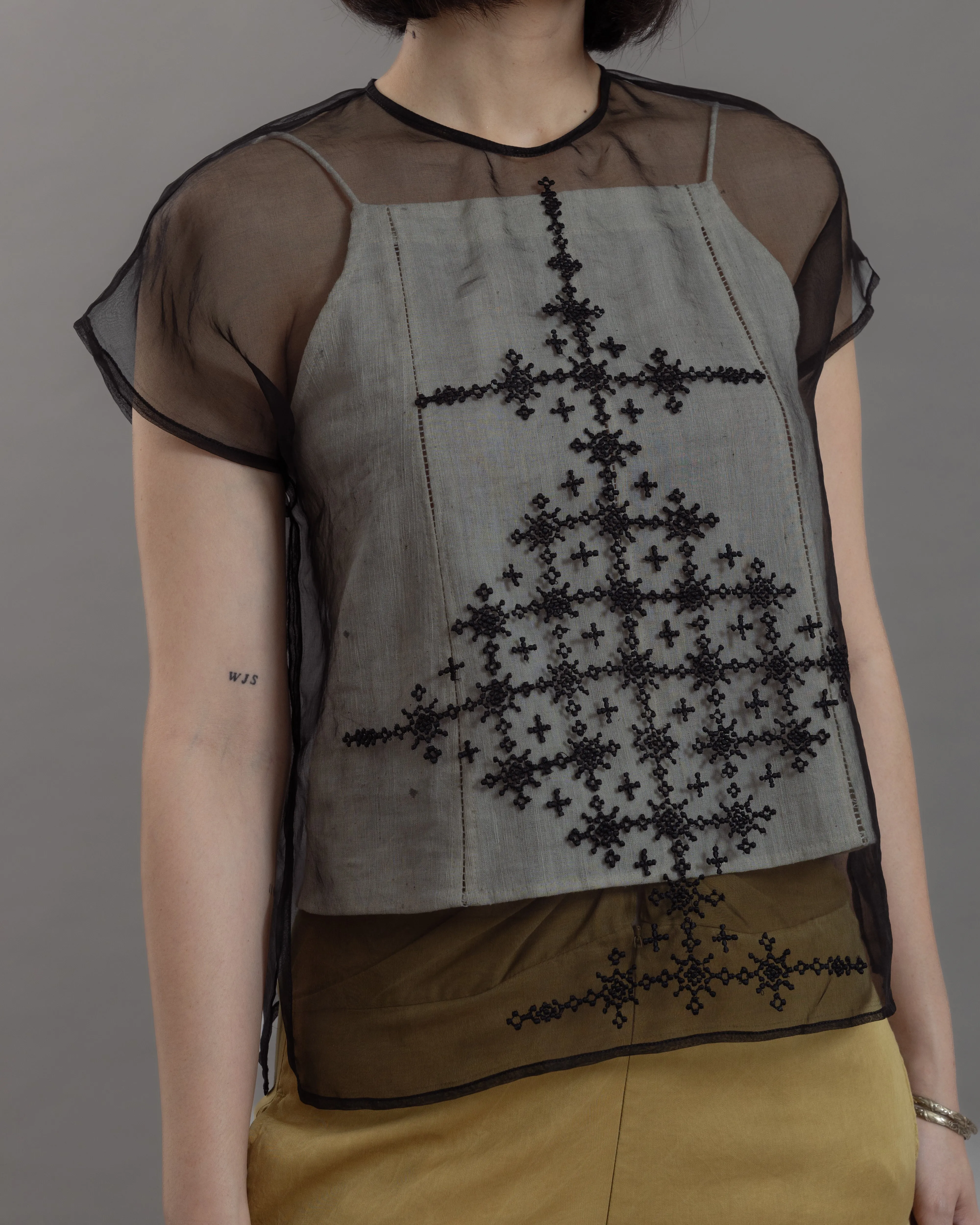 ANGKASA - Organza Crop Tee
