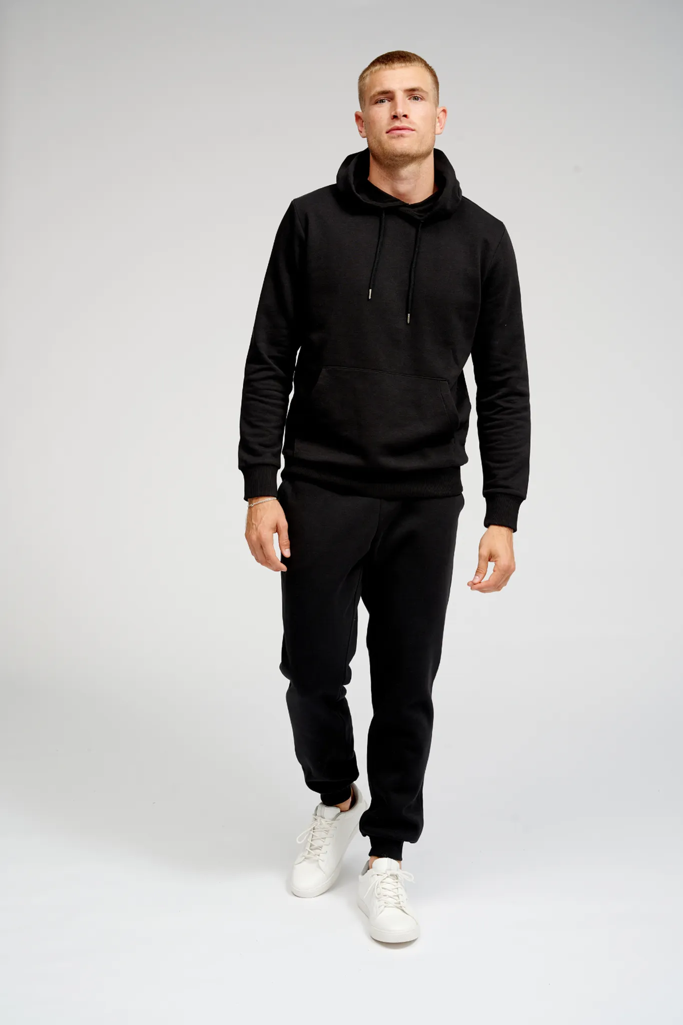 Basic Sweatpants - Svart