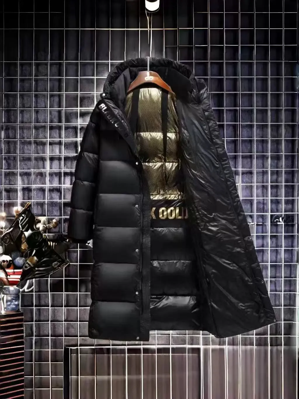 Black Gold Down Jacket – Unisex Thickened Long Winter Coat with White Goose Down, Over-the-Knee, Heattech, Trendy Couple Coat