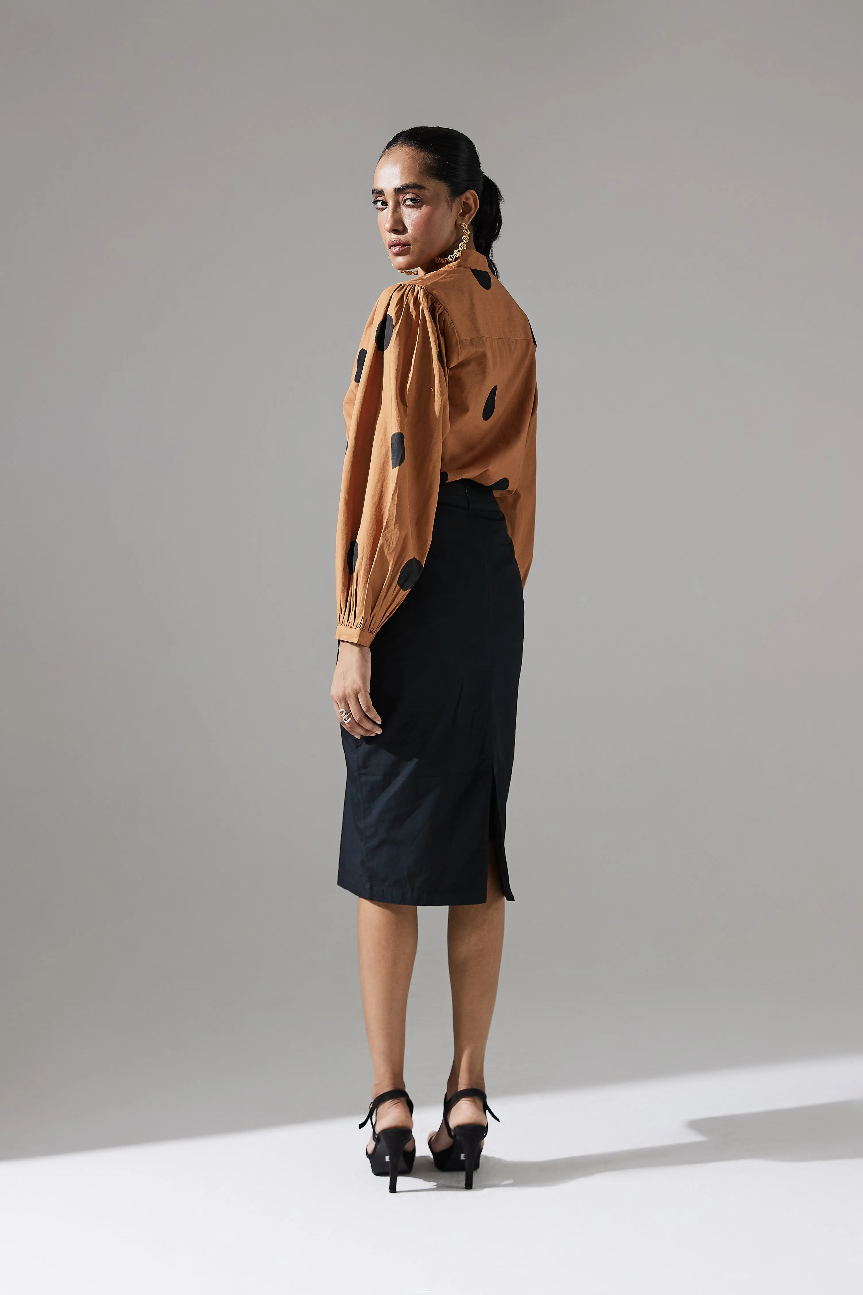 BLACK PENCIL SKIRT