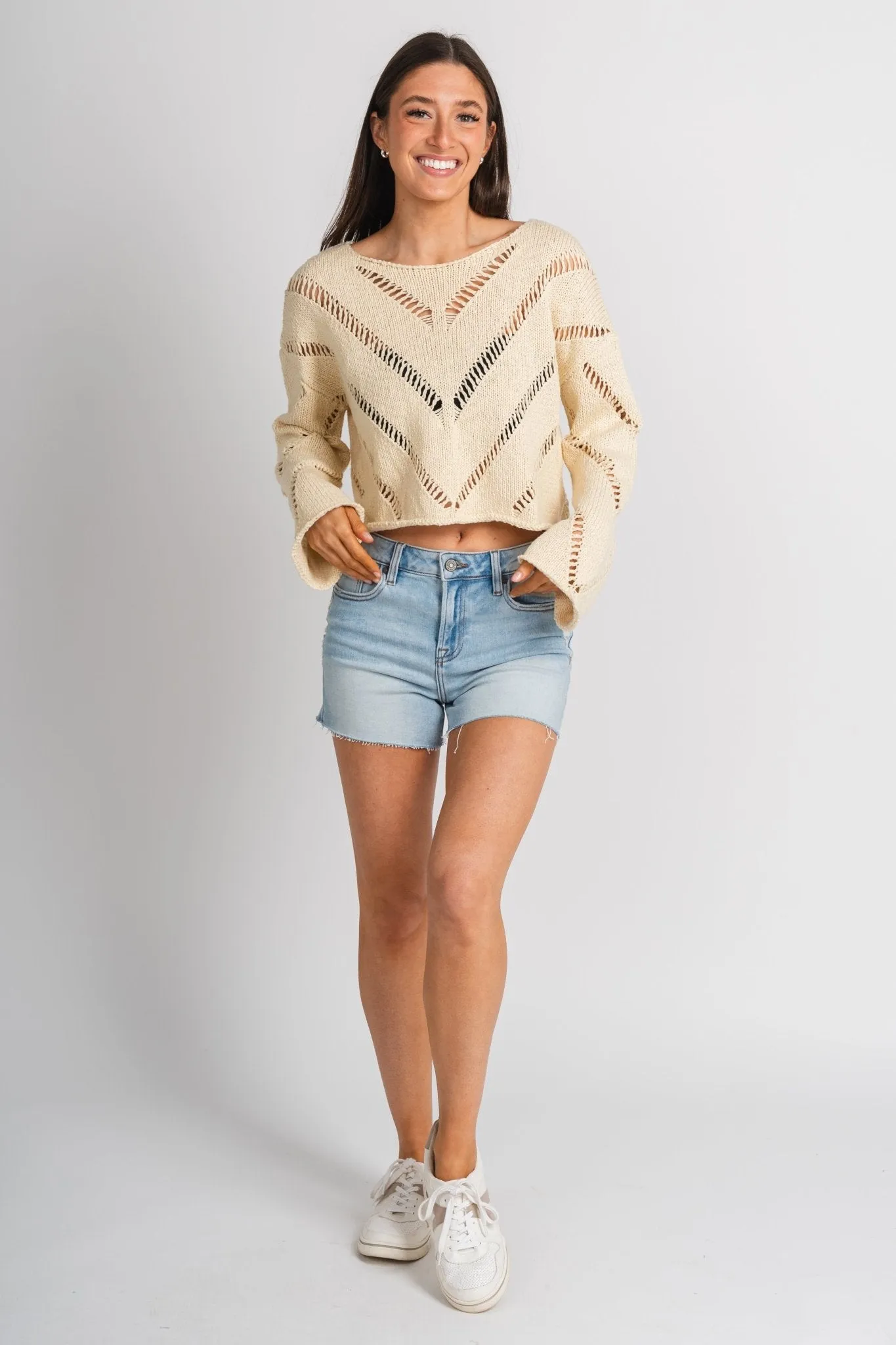 Distressed crop sweater natural