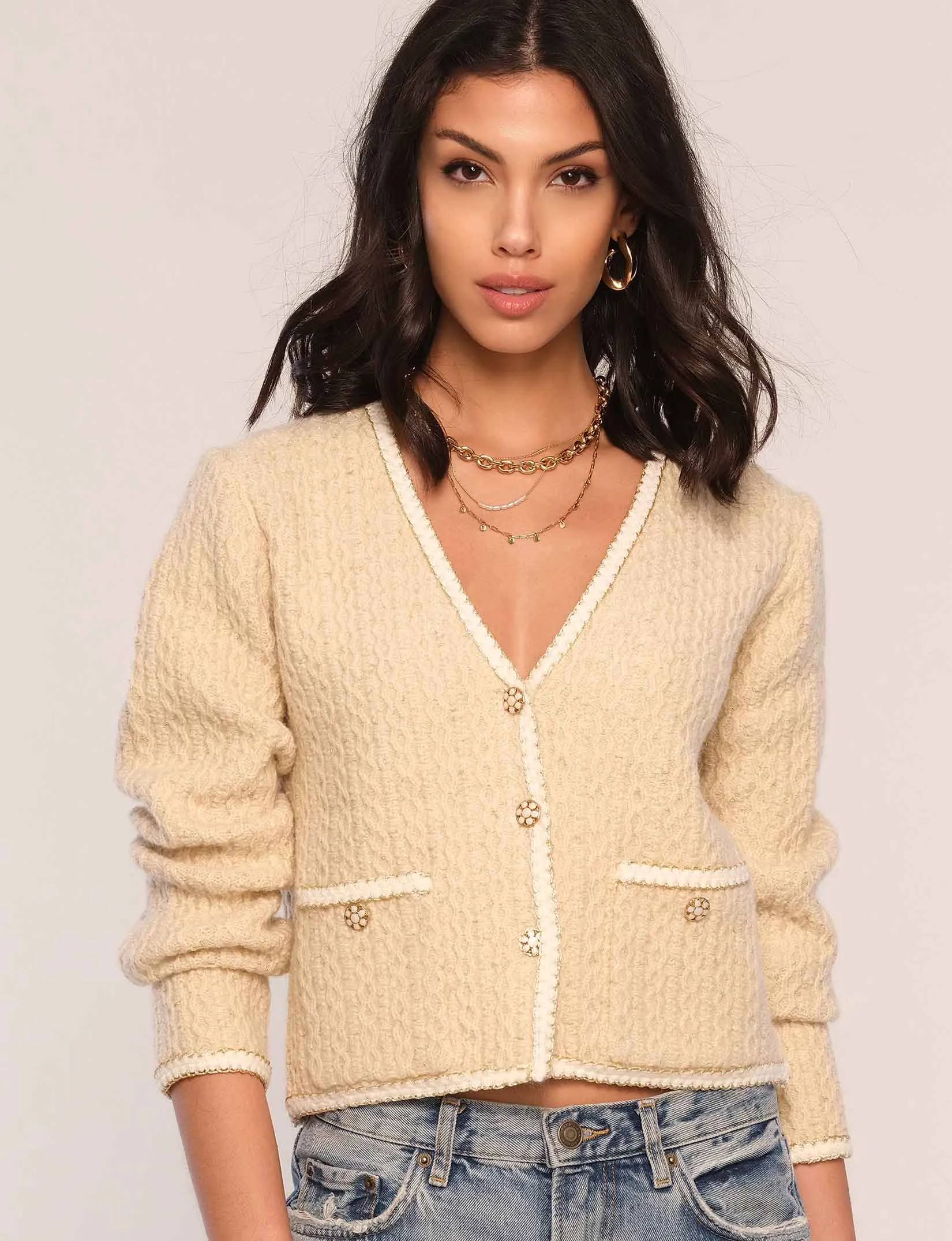 Heartloom Leo Cardi