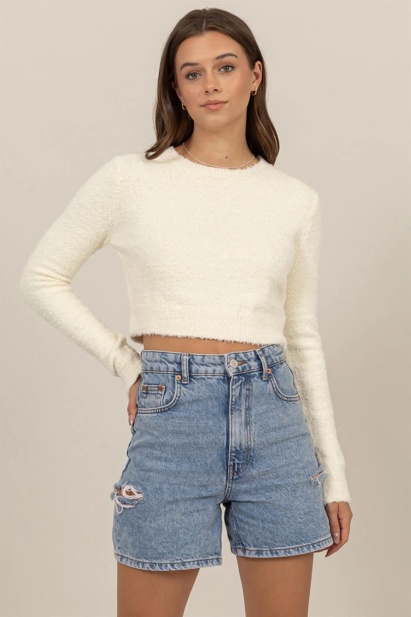 HF24F330-Padded Shoulder Cropped Sweater
