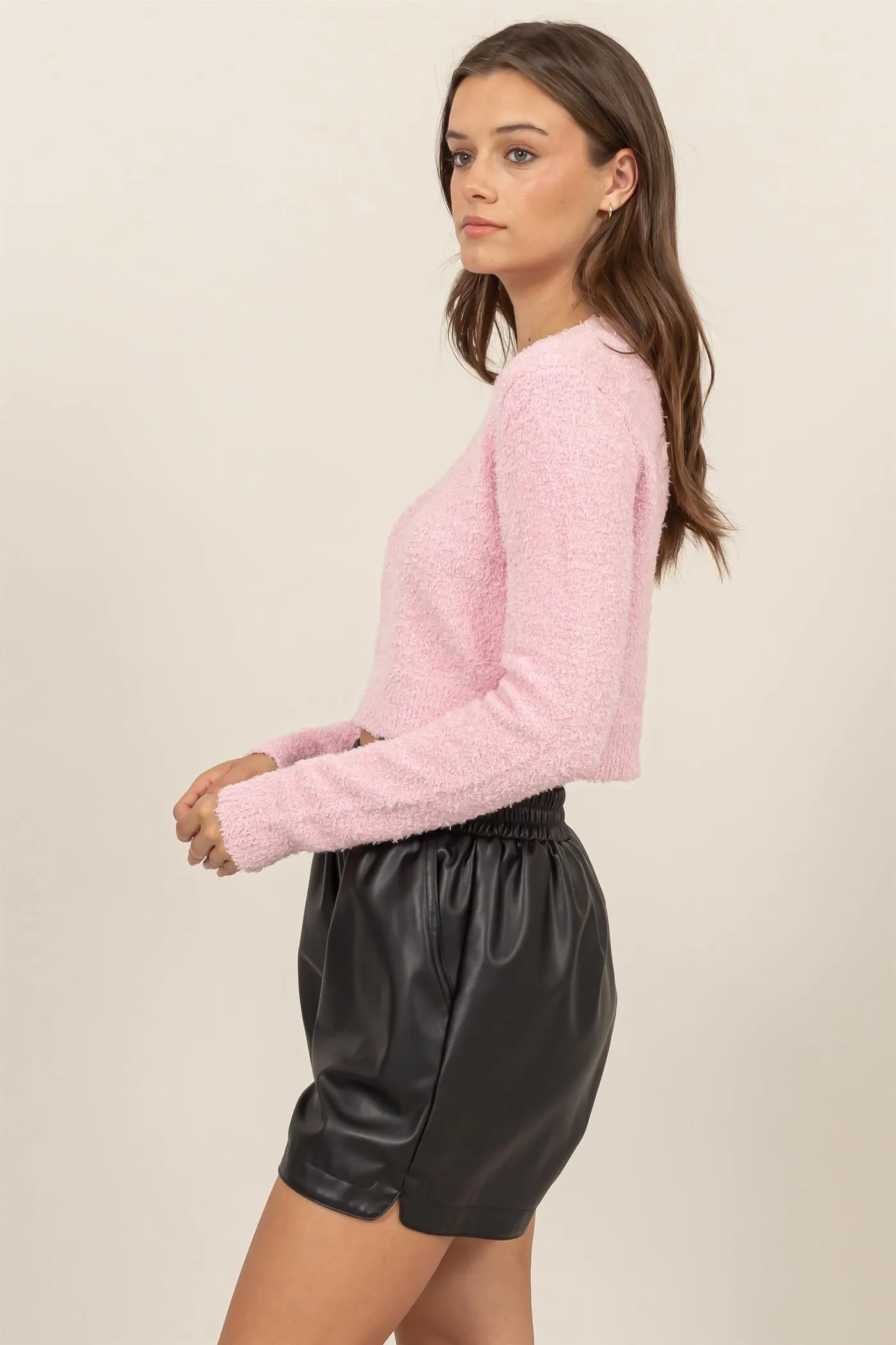 HF24F330-Padded Shoulder Cropped Sweater