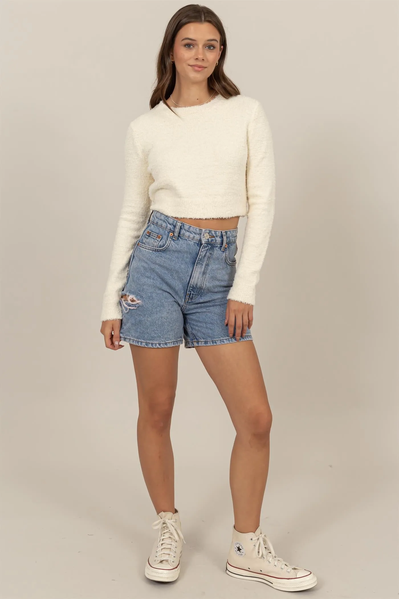 HF24F330-Padded Shoulder Cropped Sweater