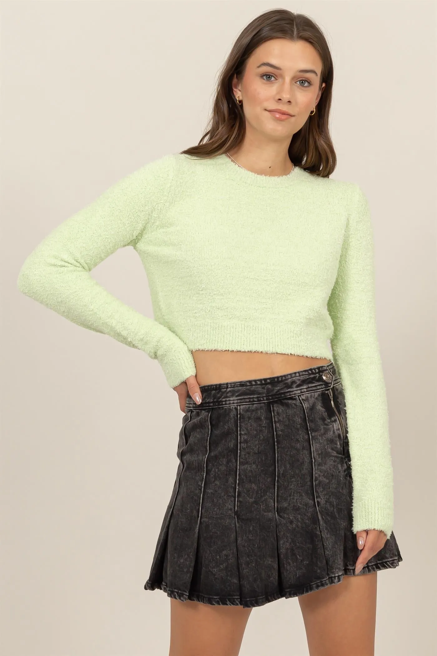 HF24F330-Padded Shoulder Cropped Sweater
