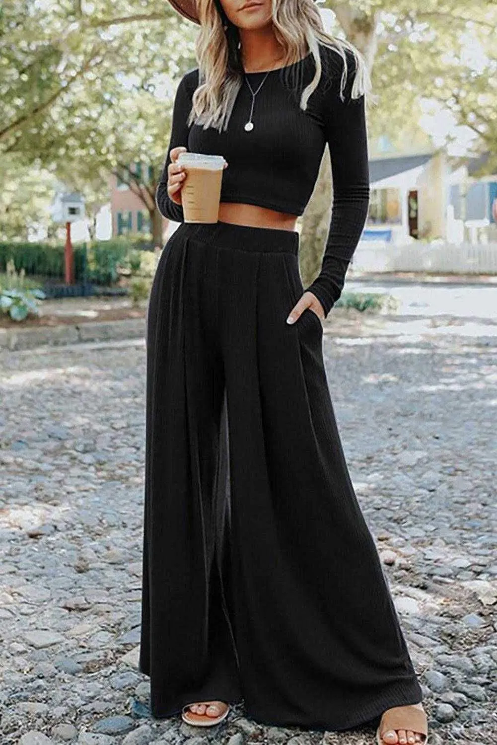 Jasmine Crop Set - Stylish and Versatile Outfits for You
