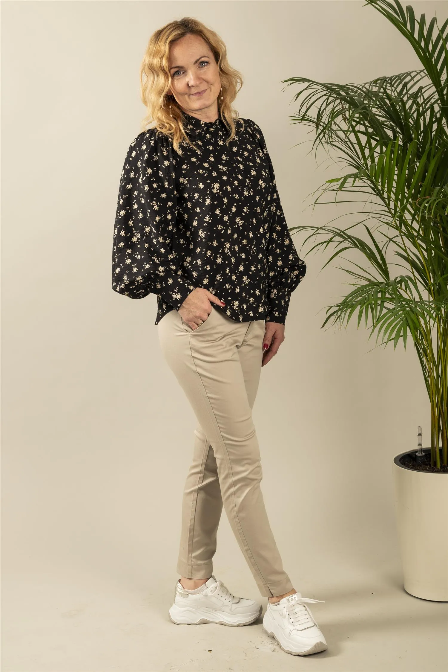 KAlea 7/8 Chino Pant - Feather Gray