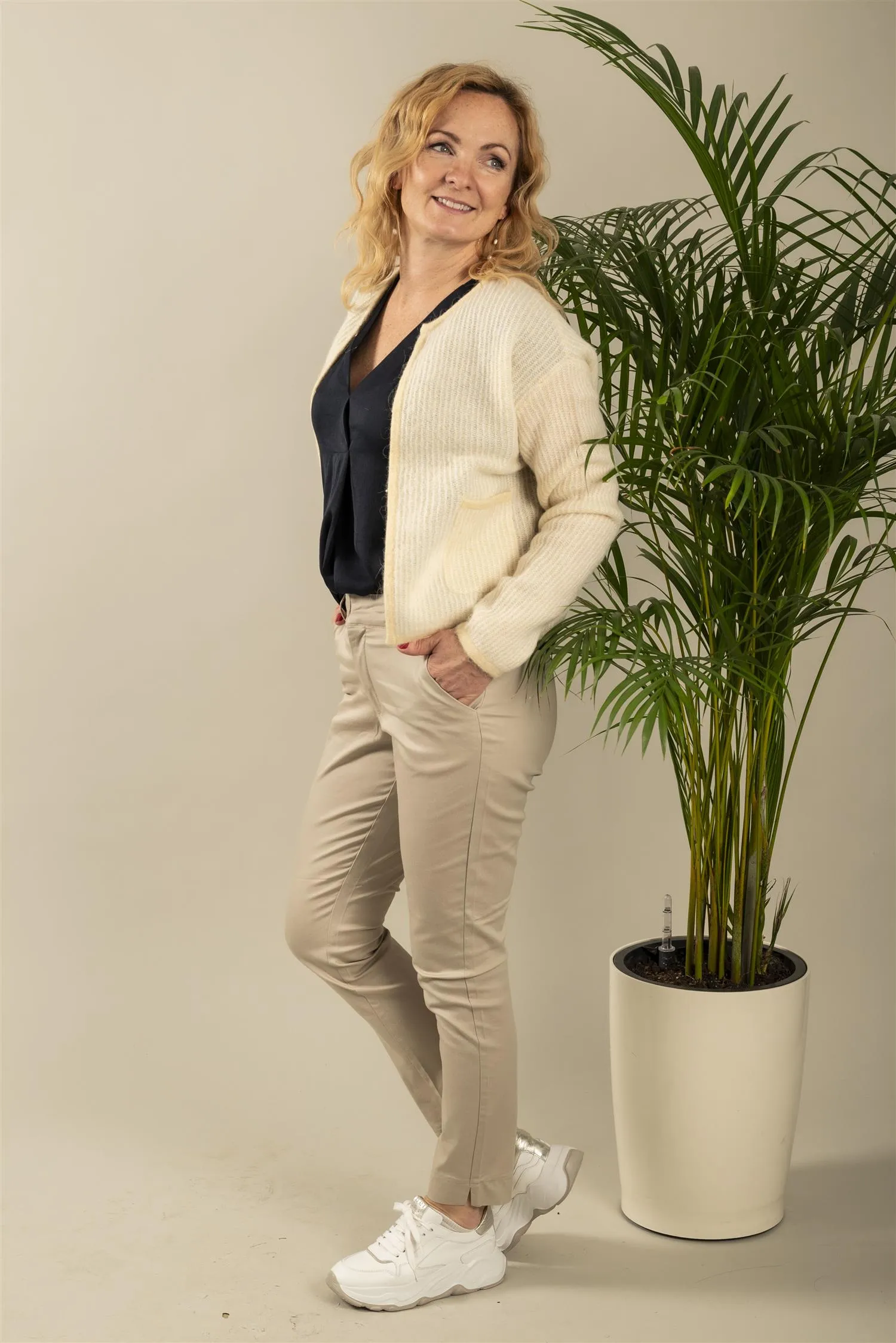 KAlea 7/8 Chino Pant - Feather Gray