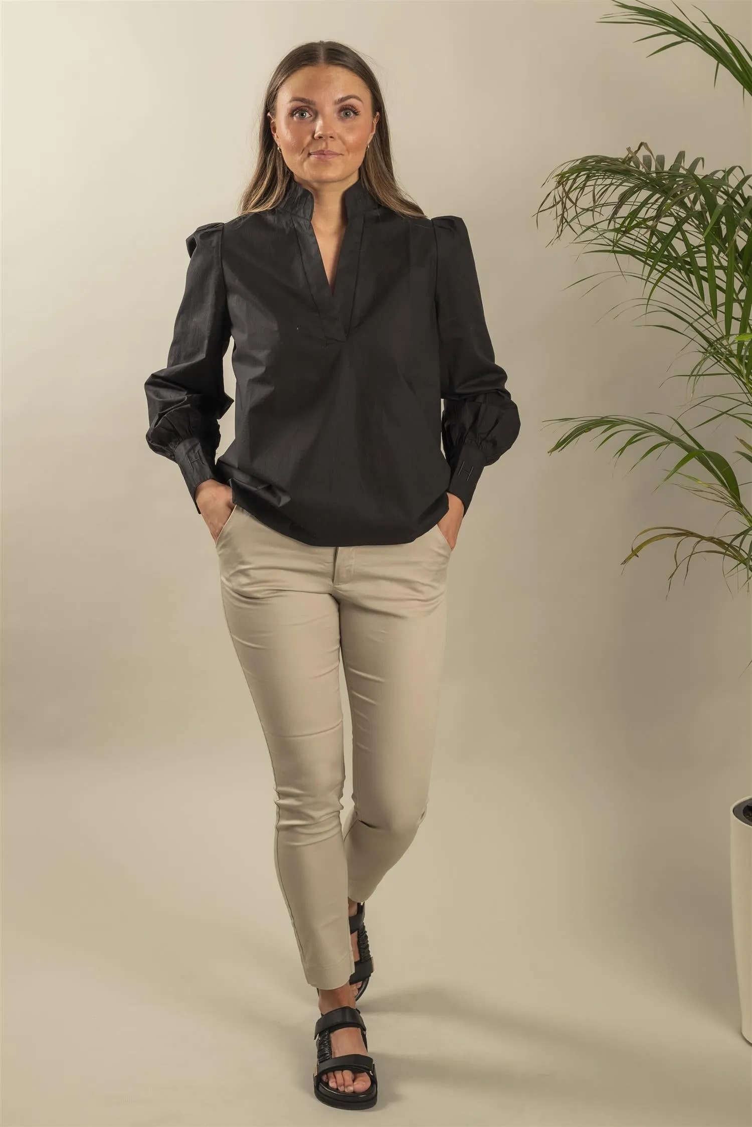 KAlea 7/8 Chino Pant - Feather Gray