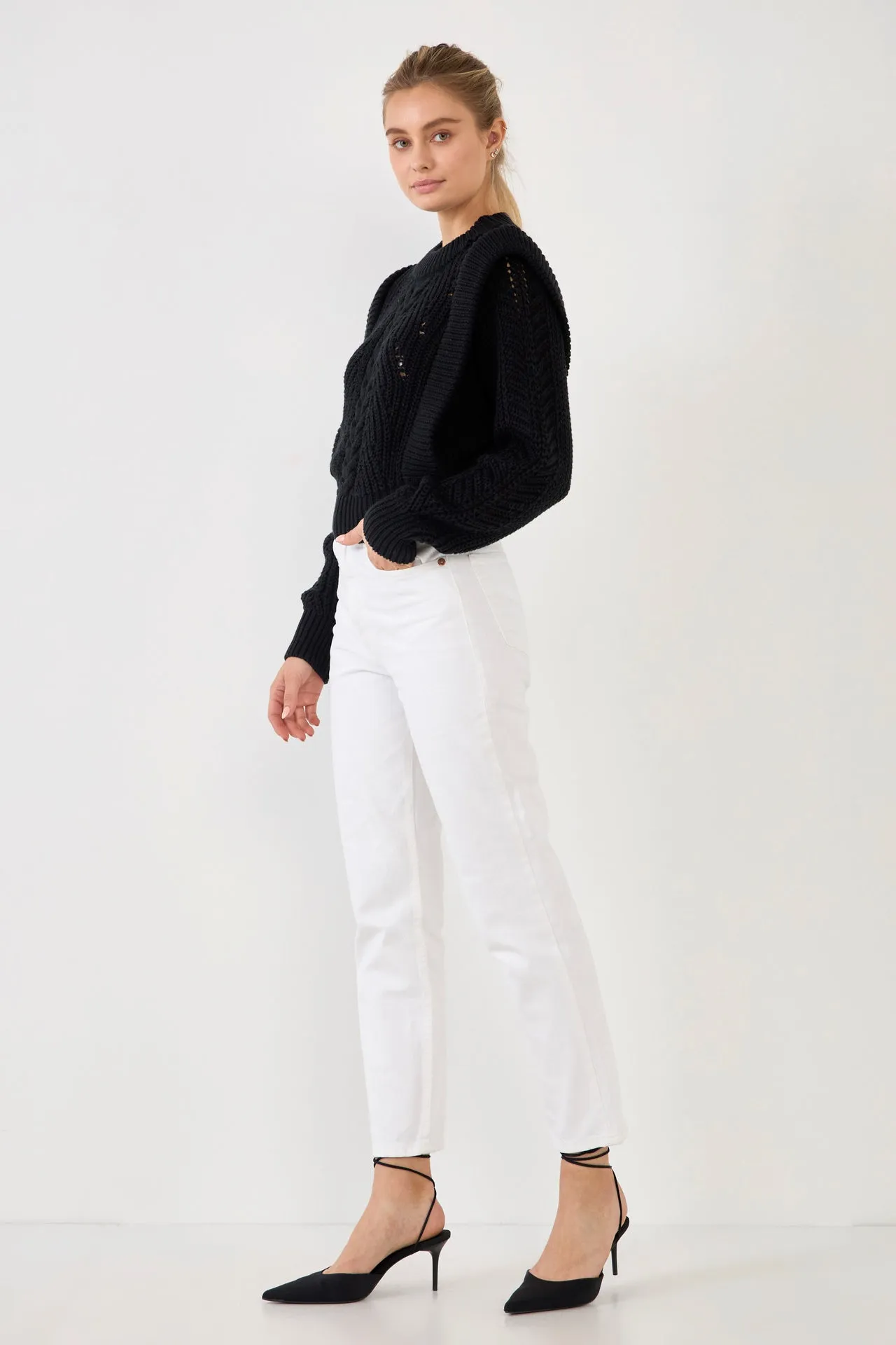 Knitted Cropped Sweater