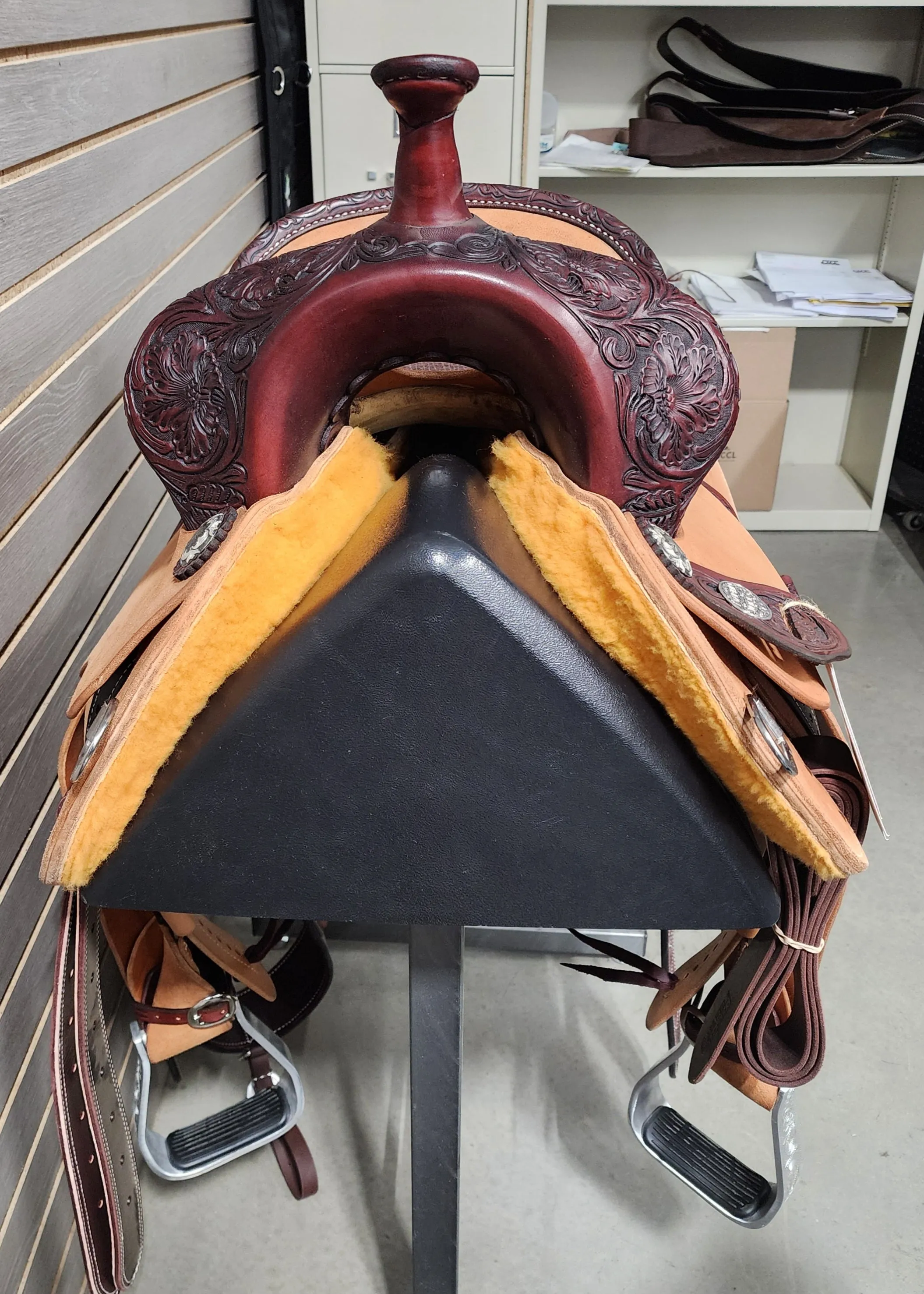 Martin Stingray 13.5" Barrel Saddle #10209