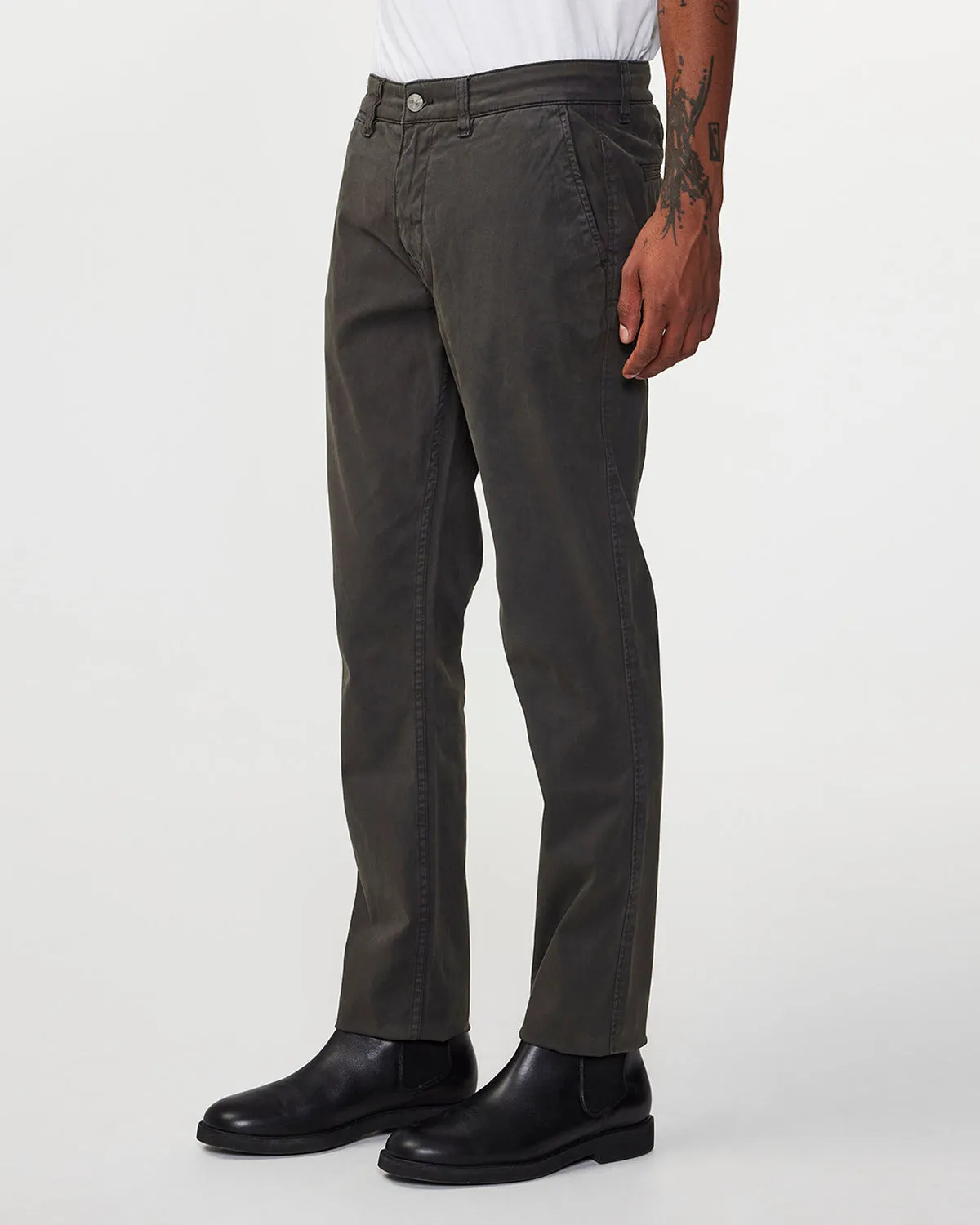 NN07 Marco 1400 Classic Chino in Dark Army