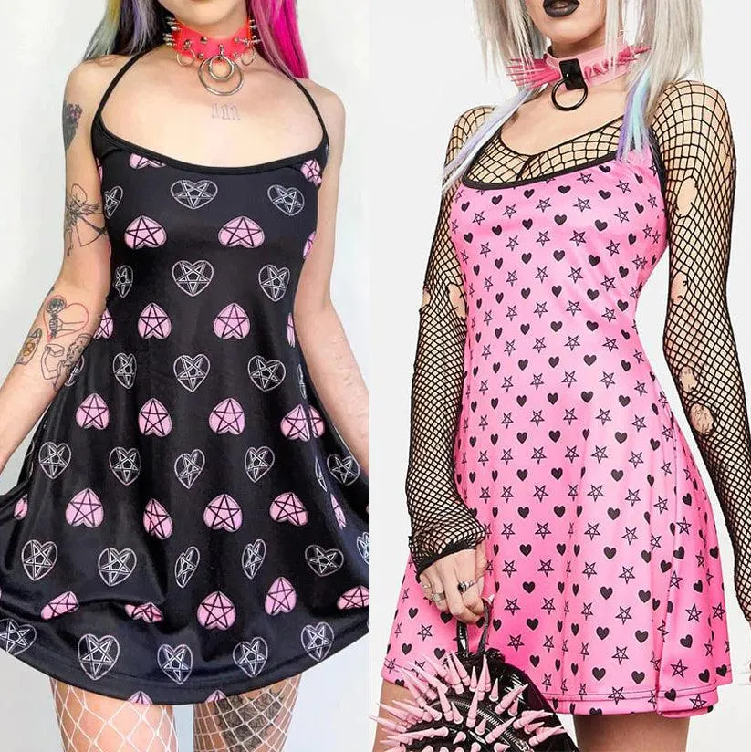 Punk Gothic Pink Heart Printed Dress Graphic, Coolest Fishnet LongSleeve Vestidos For Women
