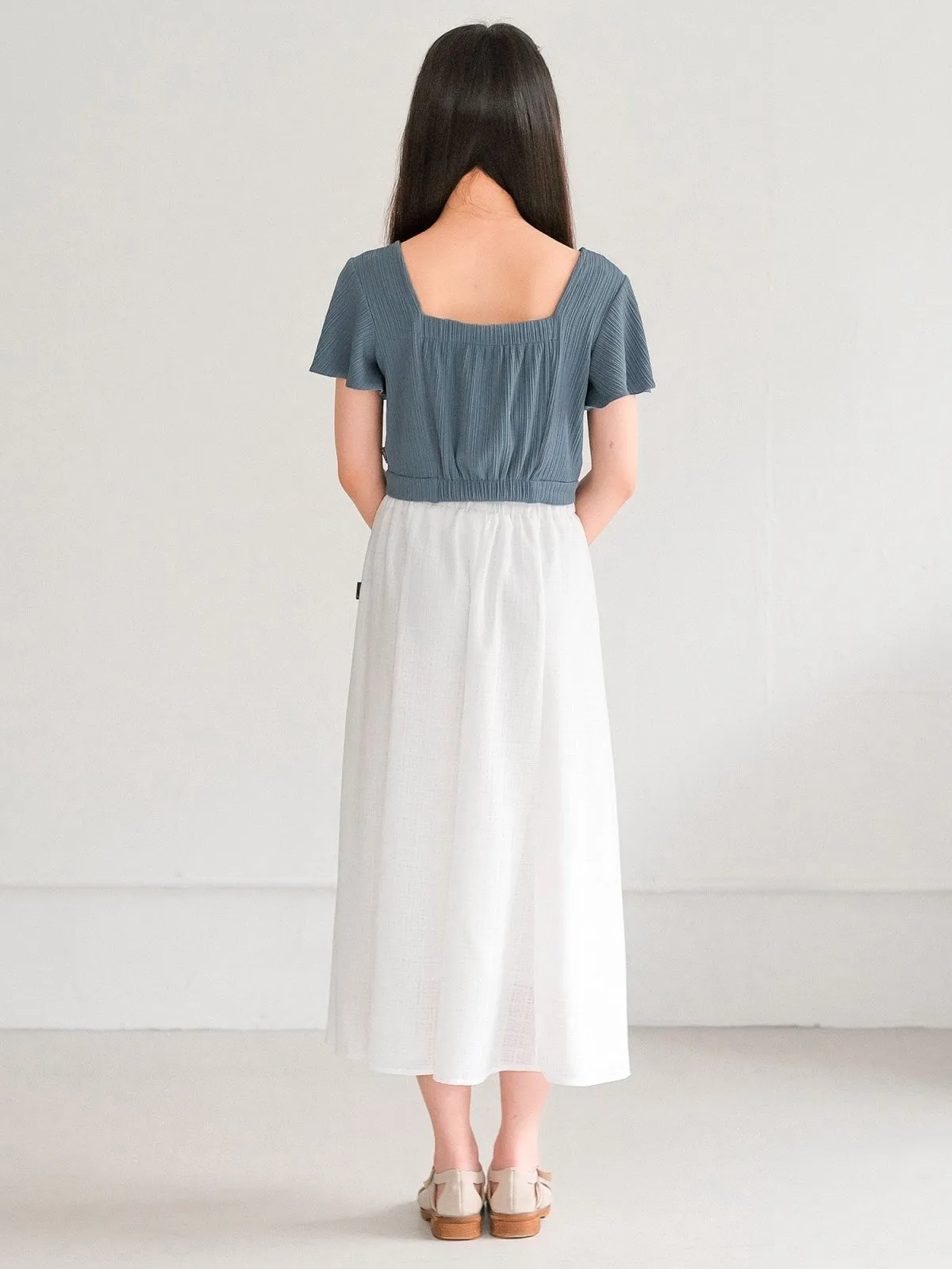 Rihu Ruffle Sleeve Crop Top*