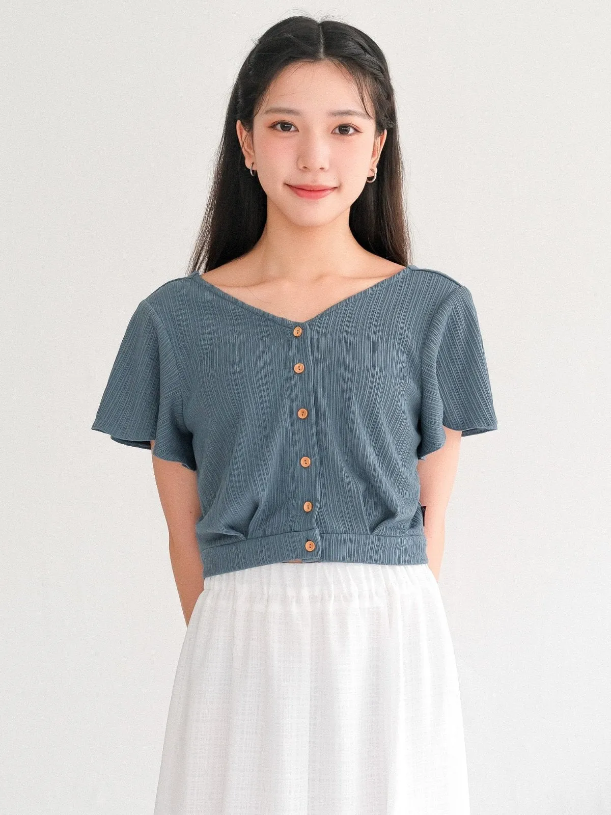 Rihu Ruffle Sleeve Crop Top*
