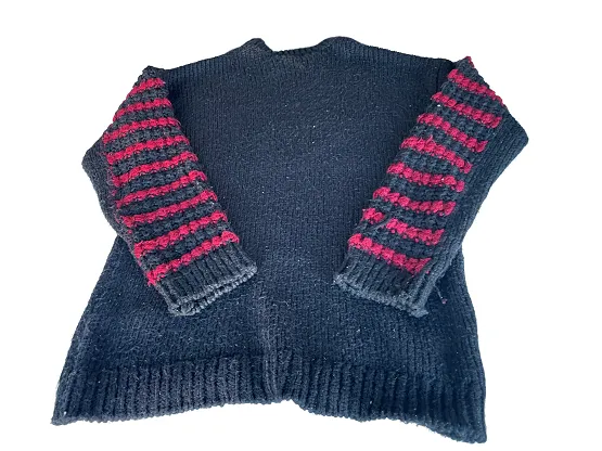 Vintage black Zara stripped knitted sweater in L/XL| L32 W22|SKU 4421